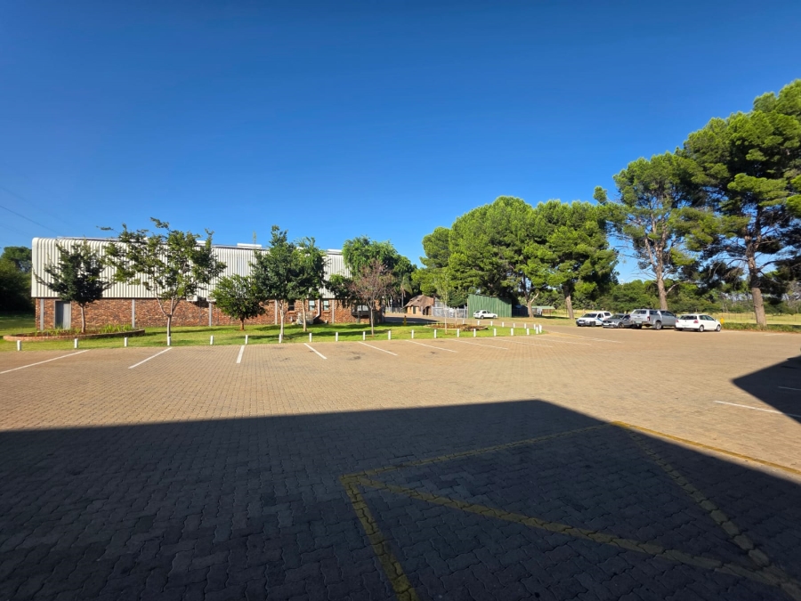 To Let commercial Property for Rent in Spitskop SH Free State